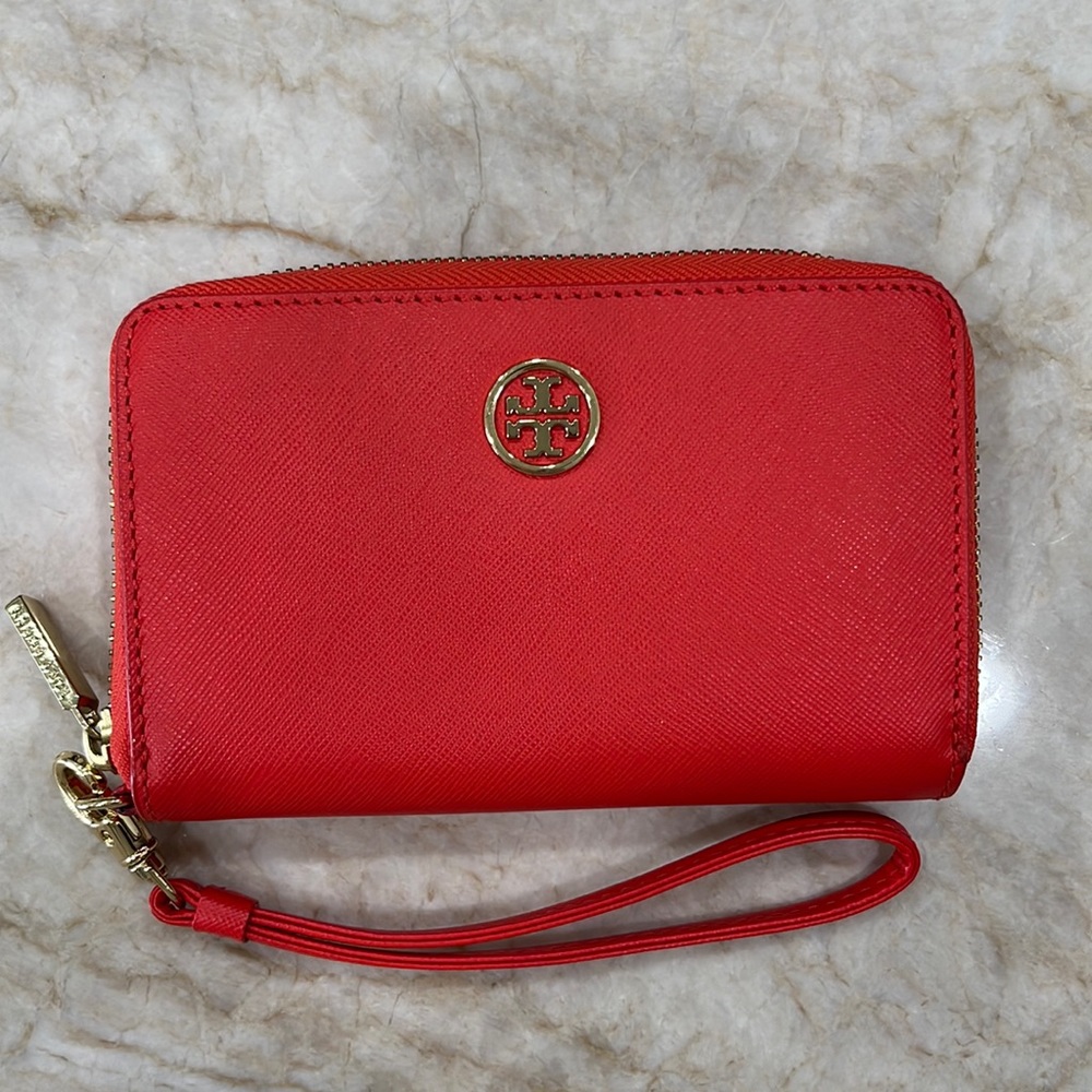 Tory Burch Wallet with strap